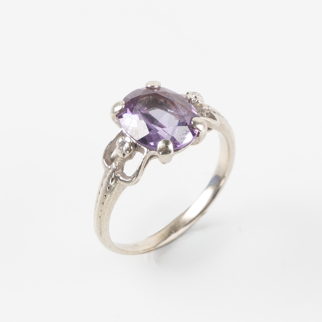 RING, 10k guld, syntetisk safir.