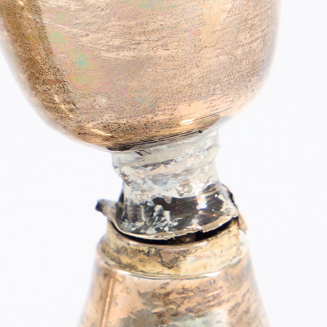 LJUSSTAKAR, ett par, silver, England 1900-talets början.