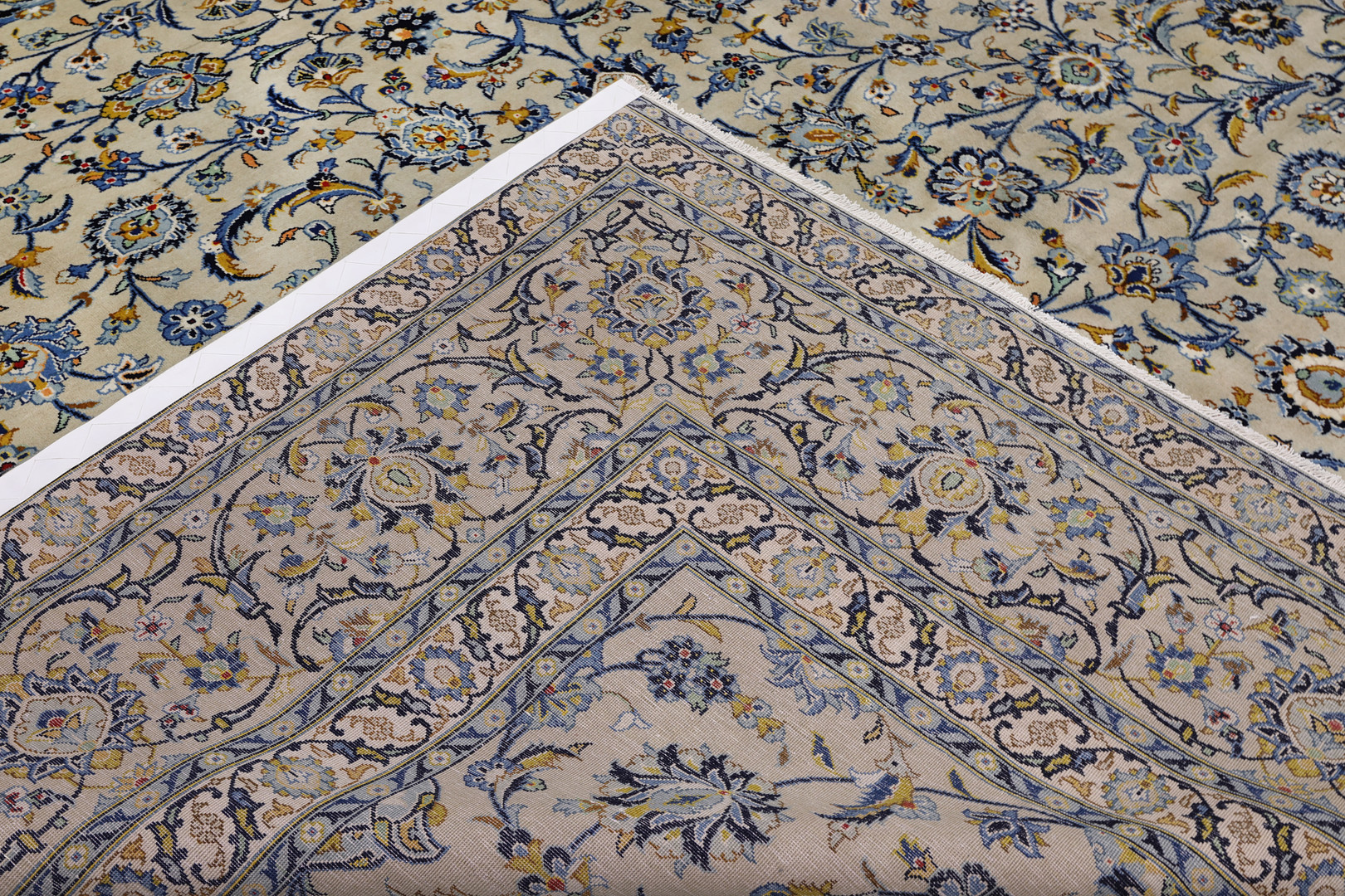 ORIENTMATTA. Ljus Keshan fine, 400 x 300 cm.