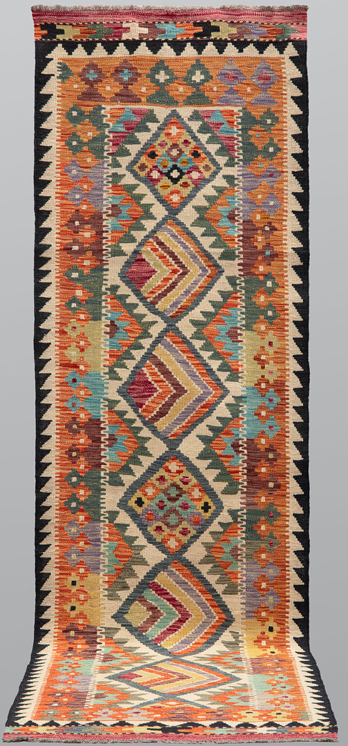 ORIENTMATTA. Kelim klassisk design, gallerimodell, 289 x 83 cm.