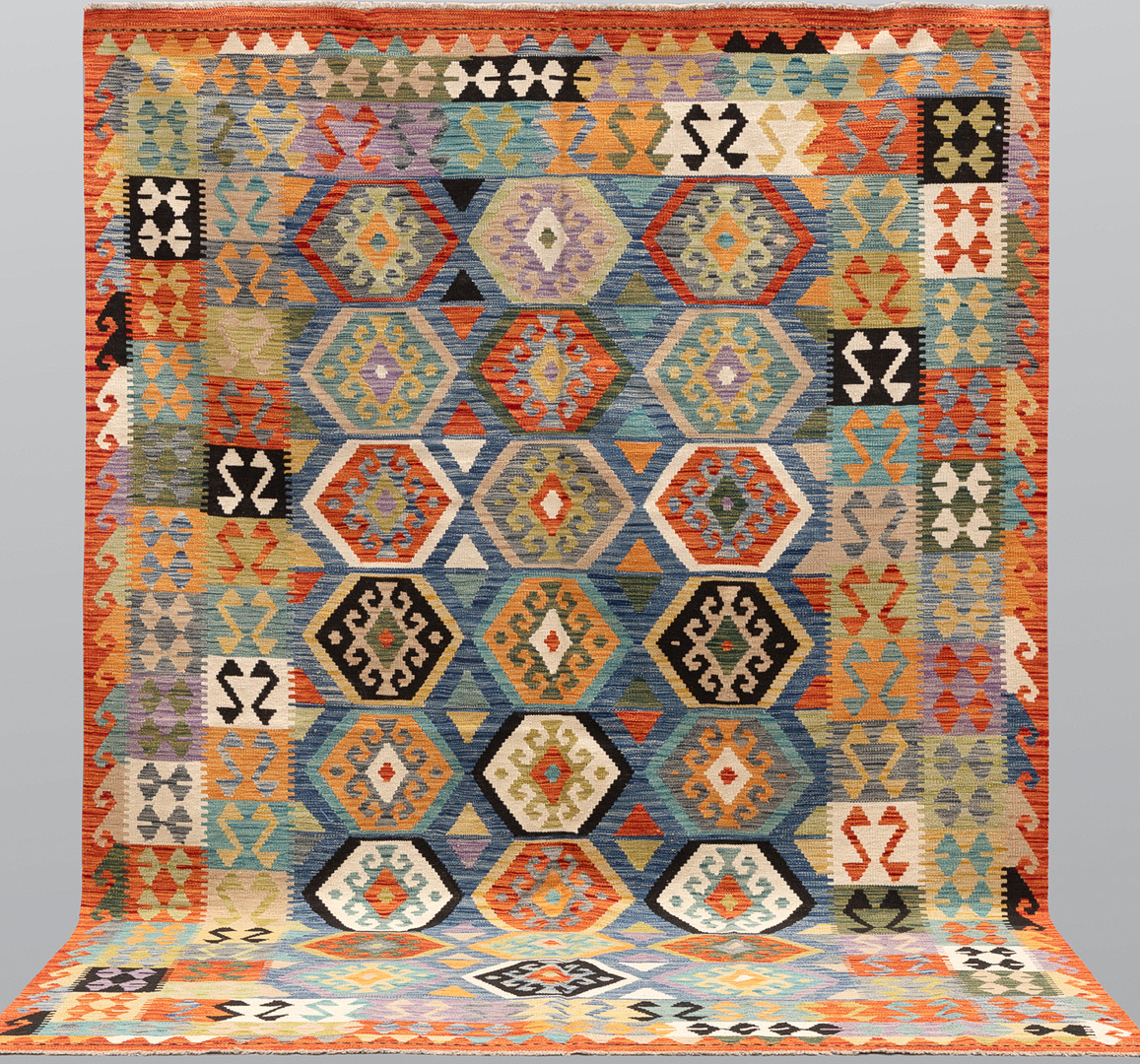 ORIENTMATTA. Kelim klassisk design, 305 x 201 cm.