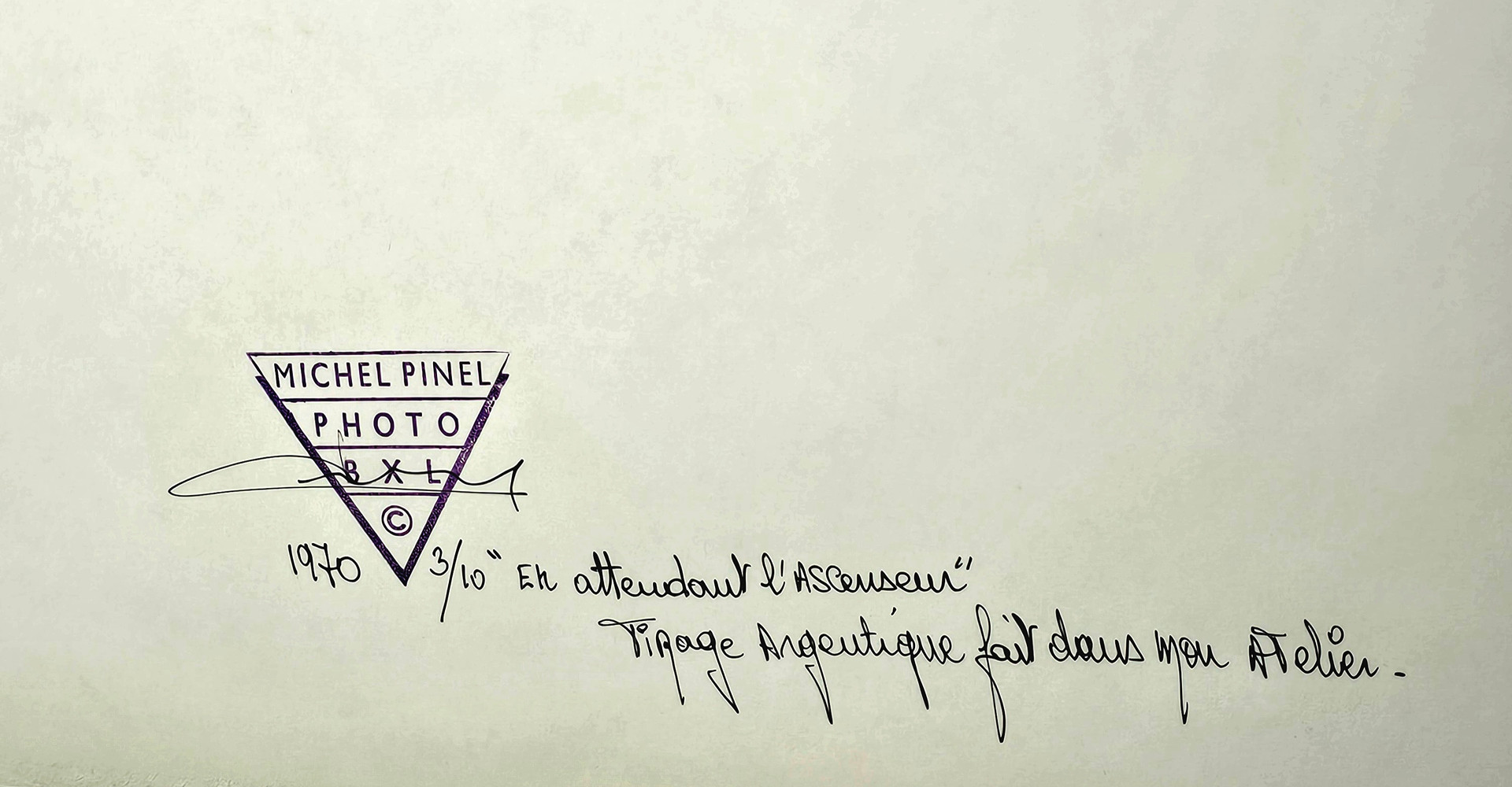 MICHEL PINEL (1949). "En attendant l'ascenseur", fotografía sobre papel firmada y numerada 3/10.