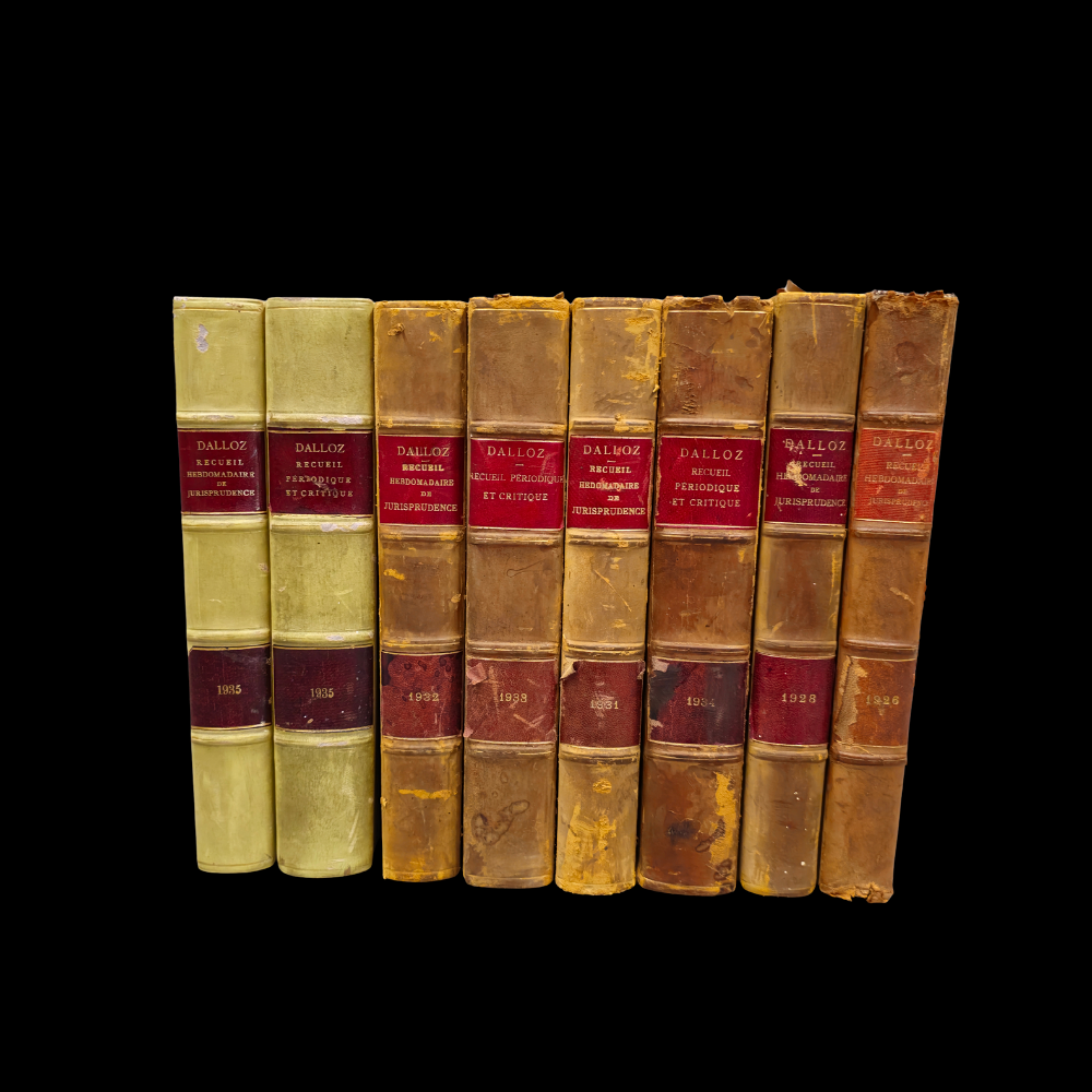 COLECCIÓN INCOMPETA (8 TOMOS): "RECUEIL HEBDOMADAIRE DE JURISPRUDENCE", RECUIEIL PERIODIQUE ET CRITIQUE, RECUEIL HEBDOMADAIRE DE JURISPRUDENCE, RECUIEIL PERIODIQUE ET CRITIQUE M. DALLOZ. ED: DESPACHO DE LA JURISPRUDENCIA. PARIS. 1926-1935.