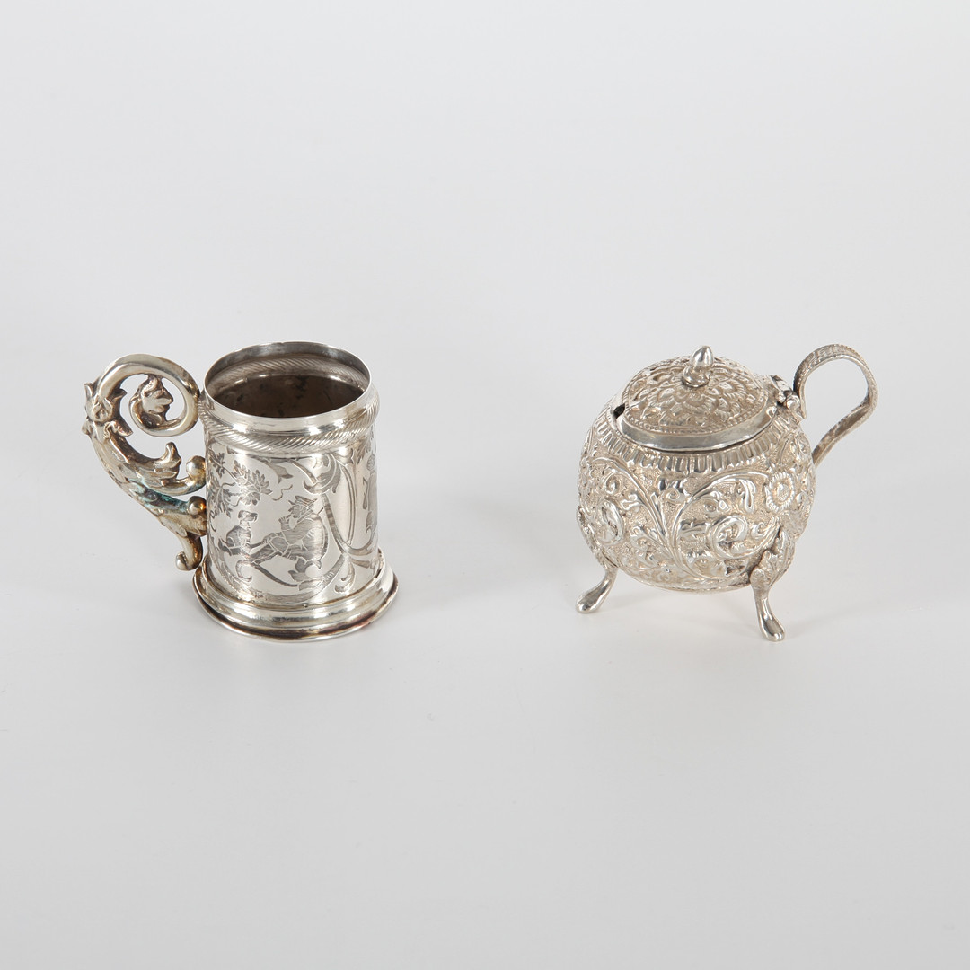SILVERFÖREMÅL I MINIATYR, 2 delar, sannolikt Ryssland, 1800-tal.