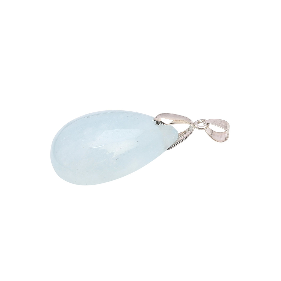 Aquamarine pendant.