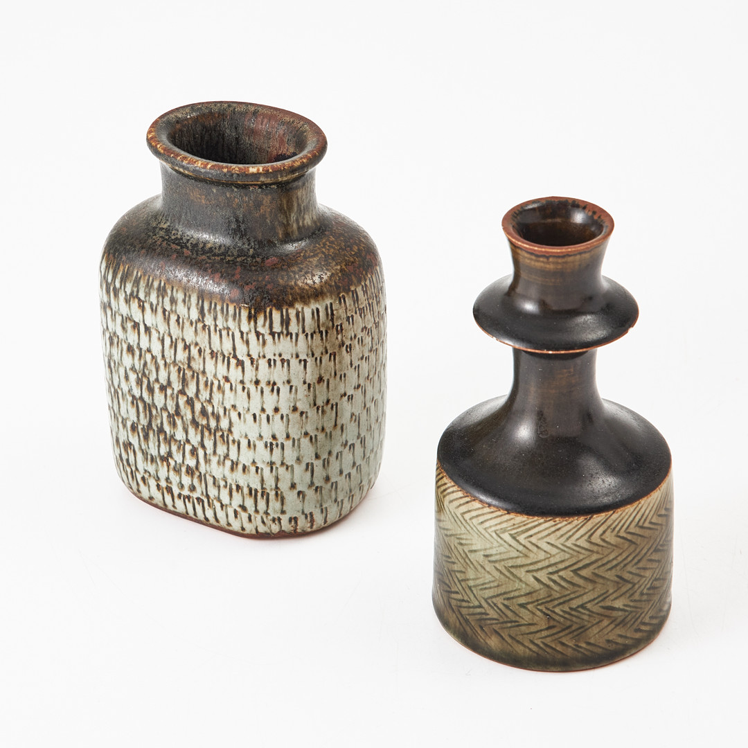 STIG LINDBERG. Vaser, 2 st., Gustavsberg Studio 1970-tal, stengods, signerade.