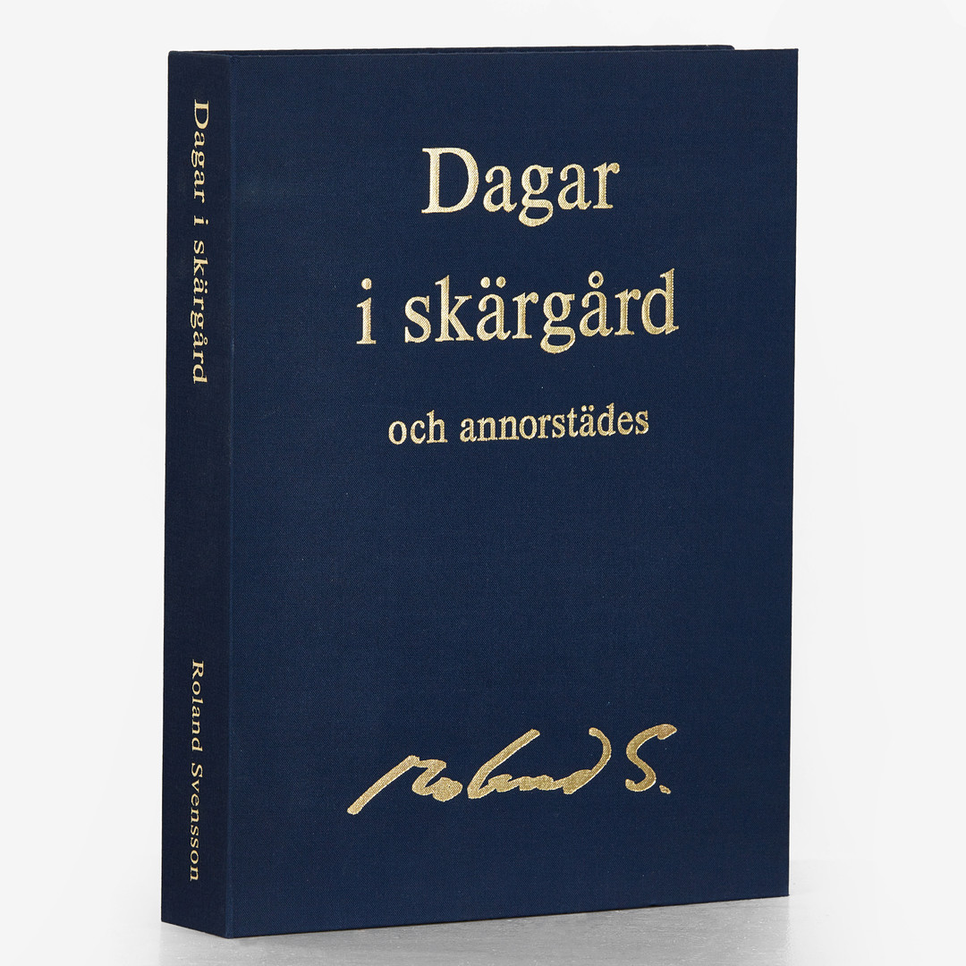 ROLAND SVENSSON (1910-2003). "Dagar i skärgård och annorstädes", fyra färglitografier, signerade roland S. och numrerade 164/400, samt kassett med fyra dagböcker i faksimilutgåva, tryckta 1990.