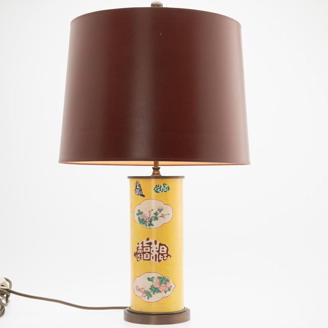 Tischlampe mit einem chinesischen Hutständer, 20. Jh.