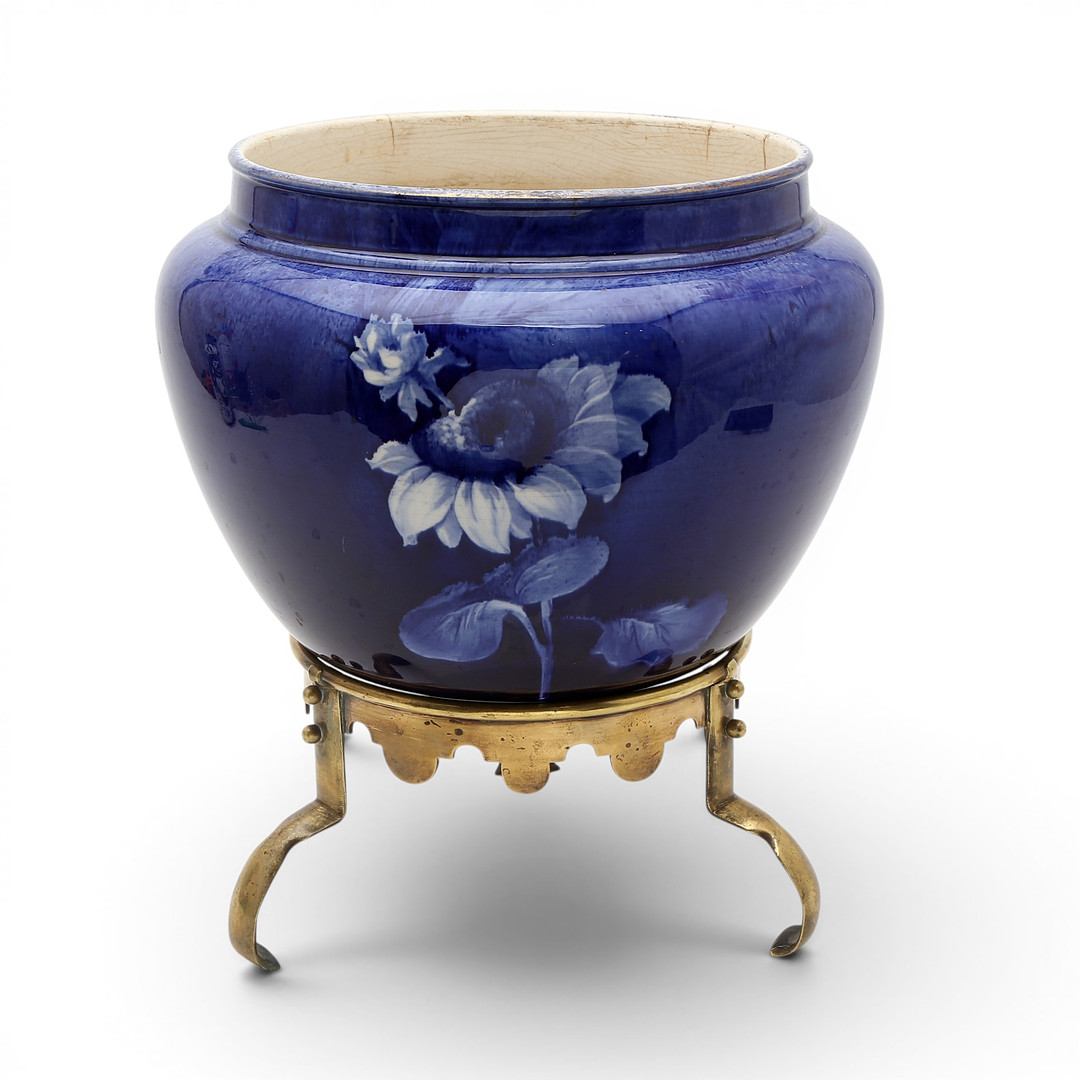 Art Nouveau earthenware vase by Villeroy & Boch, early 20th Century.