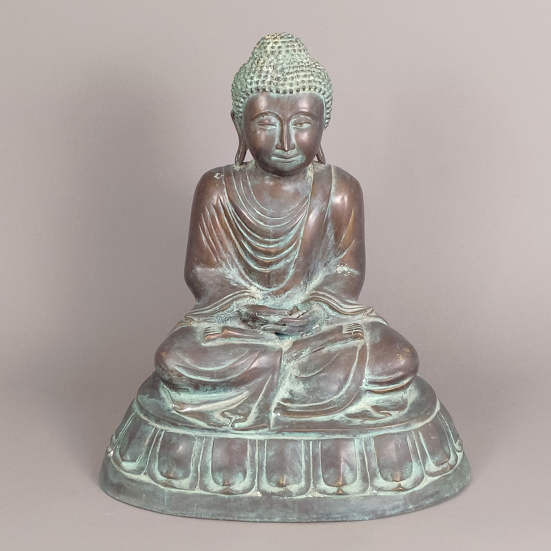 SITZENDER BUDDHA AUF LOTOSSOCKEL - THAILAND 20.JH.