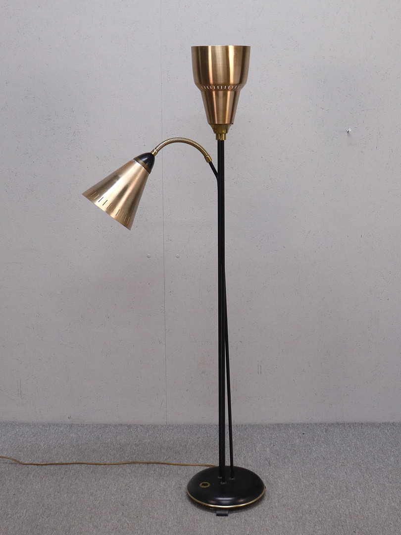 GOLVLAMPA, metall, Ö.A, 1900-talets mitt.
