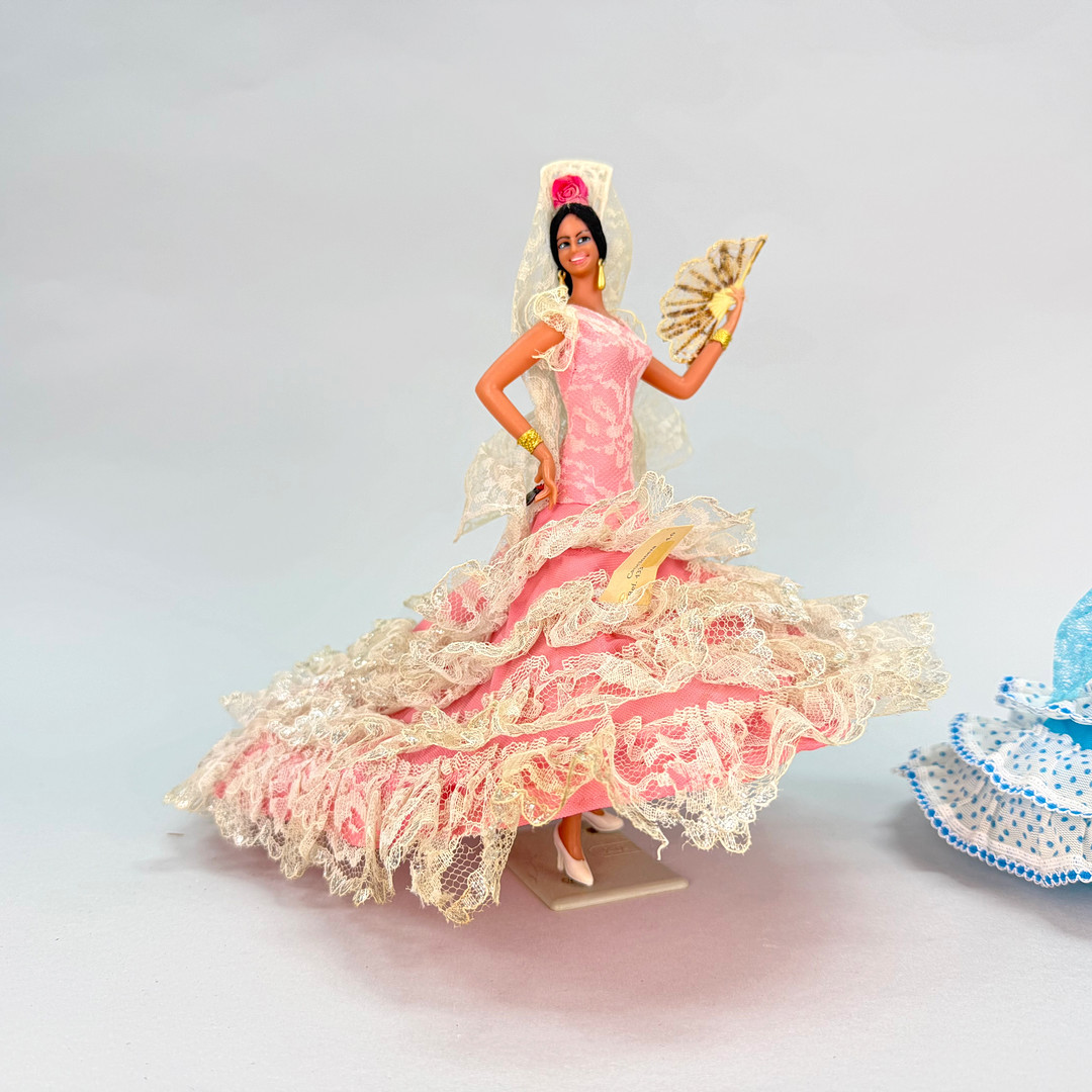 FLAMENCODANSÖSER 2 st, Caniconera, Spanien, Rosa, liten blå. 1900 talets mitt.