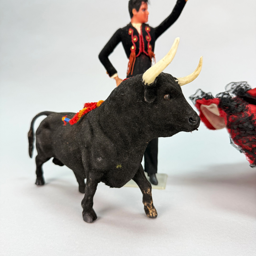 TJURFÄKTARE MED TJUR / FLAMENCODANSÖS, souvenir Spanien, 1900 tal.