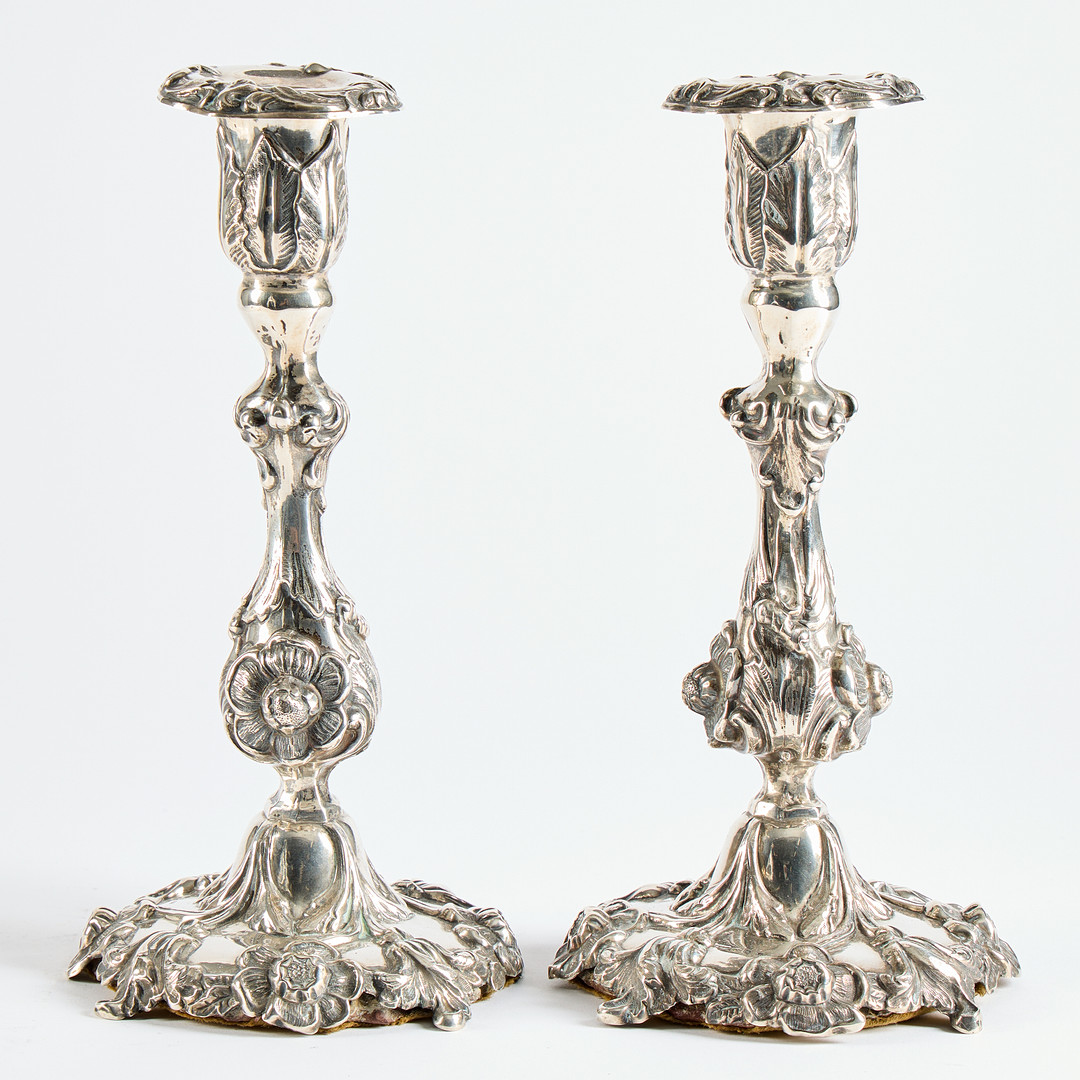 ERNST MARKSTRÖM. Ljusstakar, ett par, silver, nyrokoko, Uppsala, 1874.