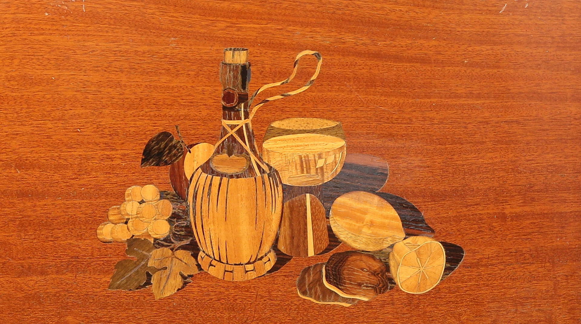 BRICKA, NR 290 "stilleben", Mjölby Intarsia, 1900-talets första hälft.