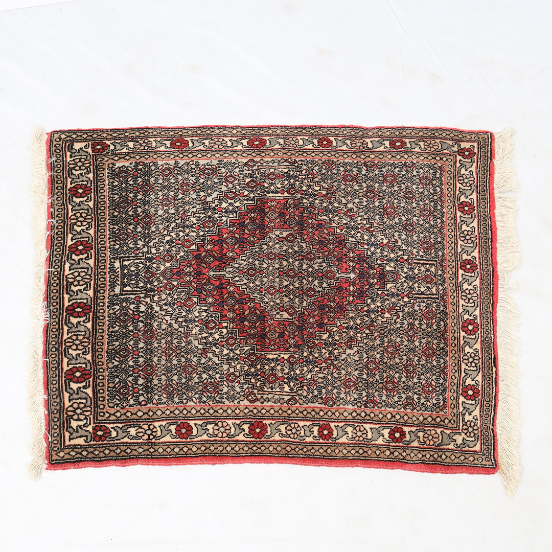 HANDKNUTEN MATTA, orientalisk.