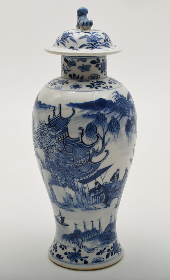 KINA. Kinesisk Lockurna, Qing, ca Guangxu (1875-1908), Porslin.