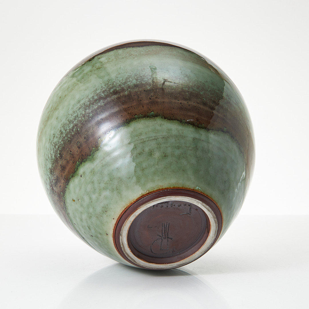 BERNDT FRIBERG. (Sverige, 1899–1981). Vas, stengods, 1970