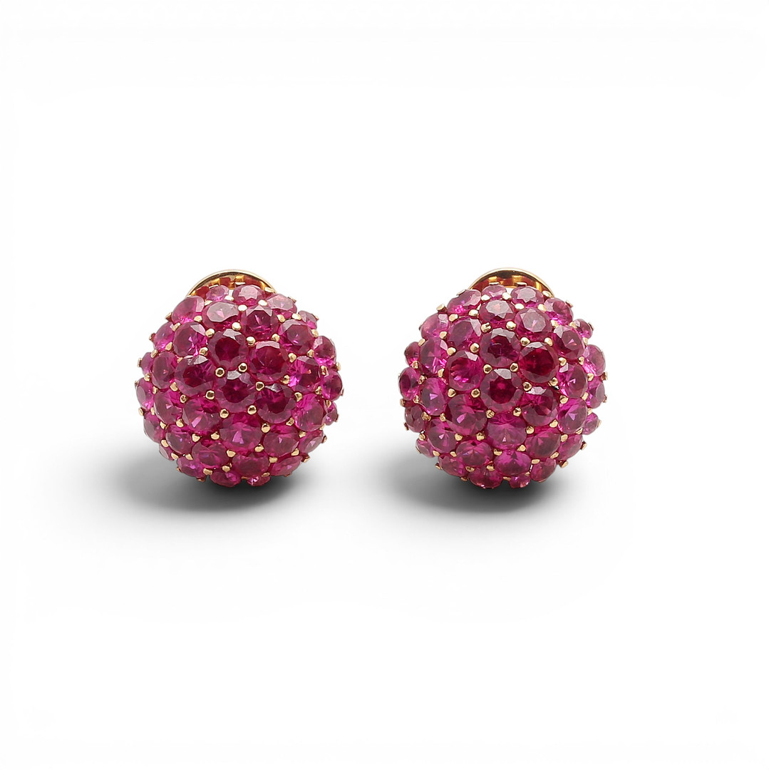 Gold and rubies button earrings, mid 20th Century.