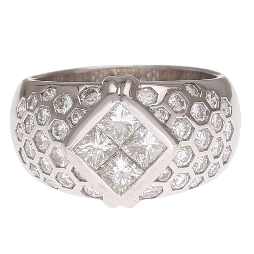 Diamonds ring.