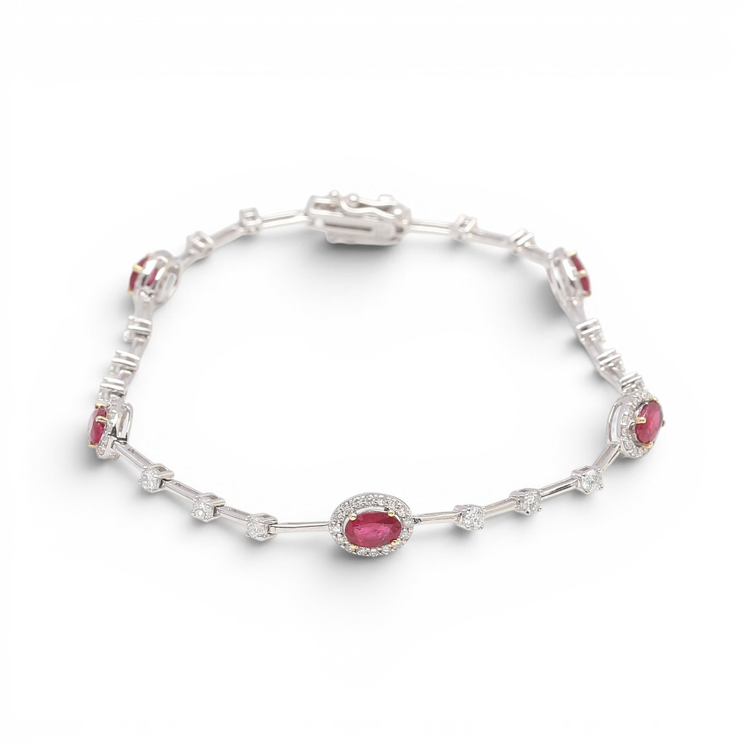 Rubies and diamonds bracelet.
