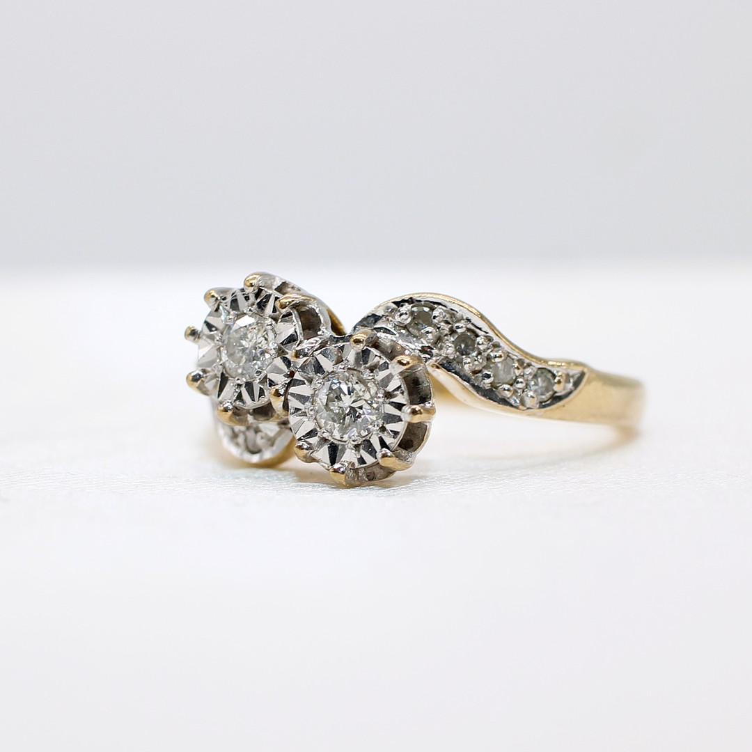 VINTAGE DIAMOND TOI ET MOI RING.