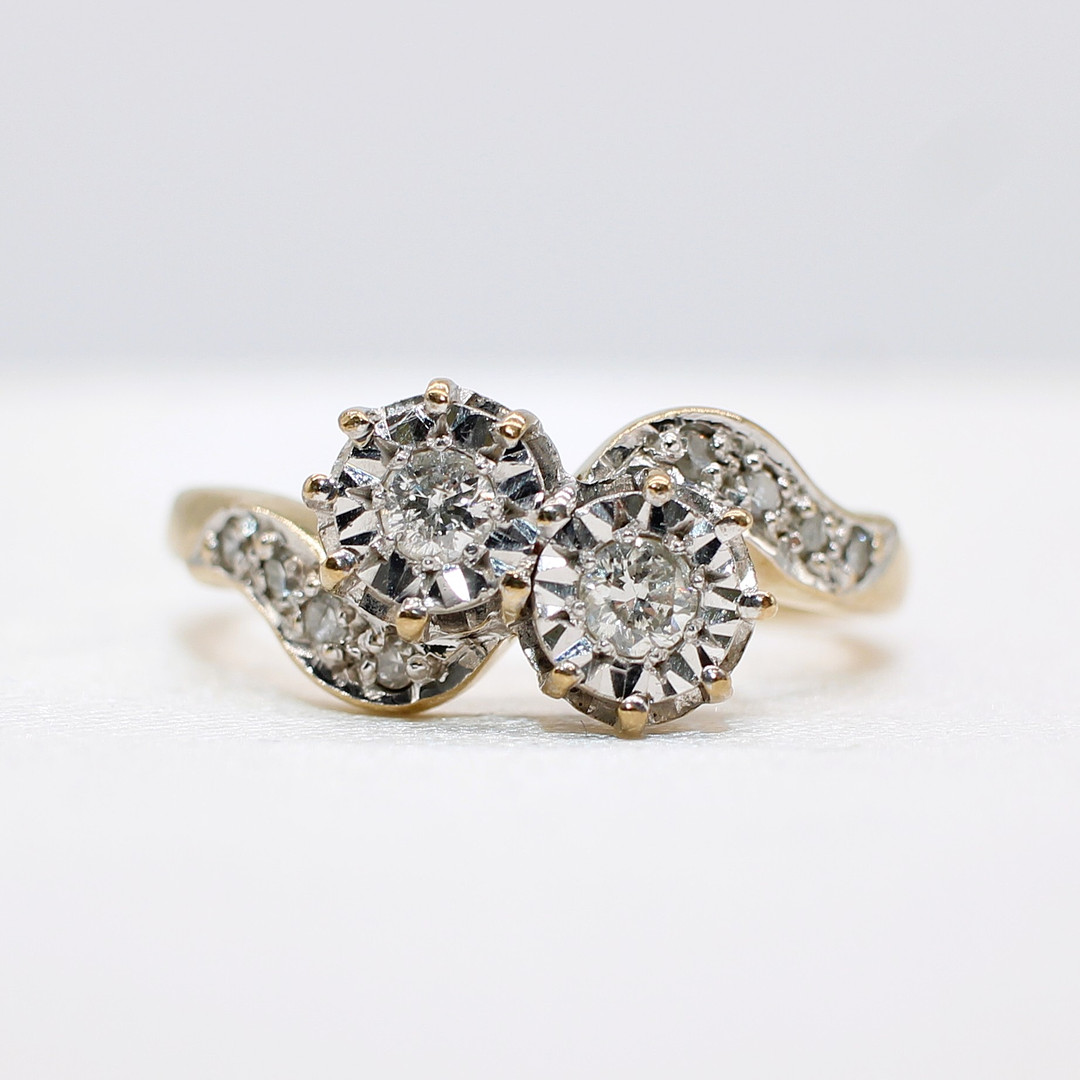 VINTAGE DIAMOND TOI ET MOI RING.