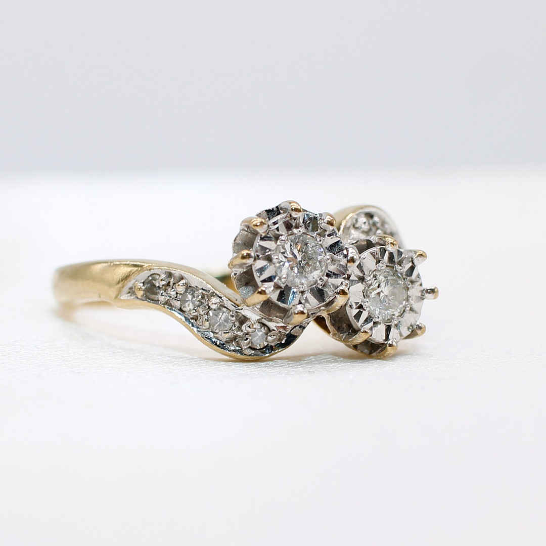 VINTAGE DIAMOND TOI ET MOI RING.