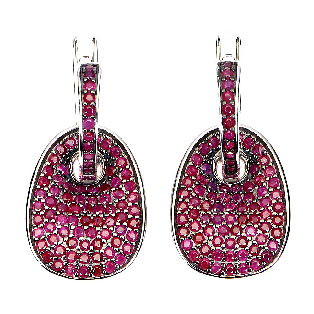 SILVER RUBY SET EARRINGS.