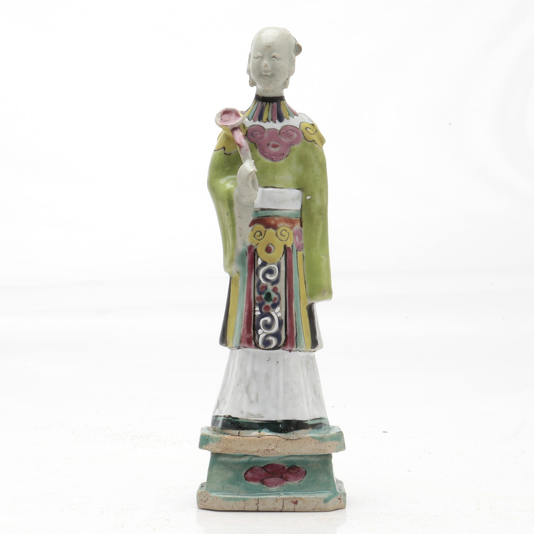 "He Xiangu", Chinese Qing figure, Qianlong period, in "rose family" porcelain, second half of the 18th Century.