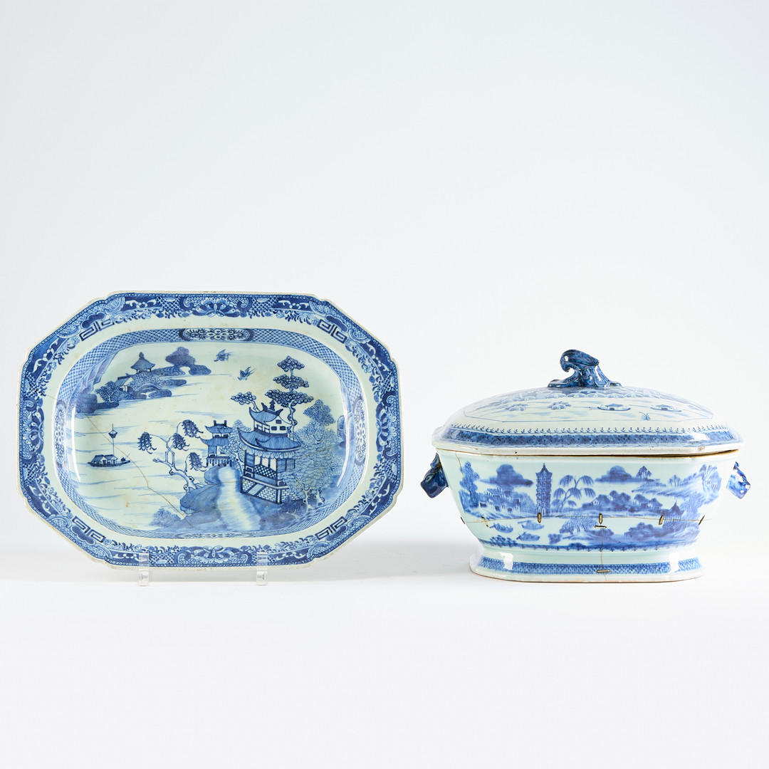 TERRIN MED LOCK OCH FAT Kina Qianlong (1736-95) porslin.