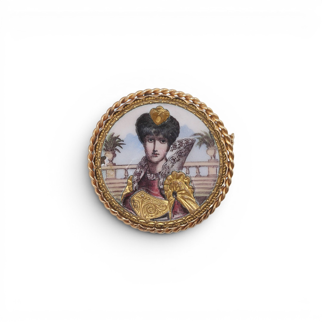 Gold brooch with miniature, early 20th Century.