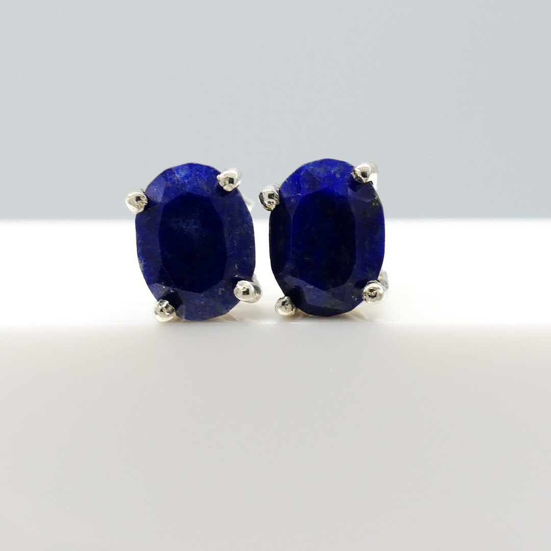 LAPIS LAZULI silver ear studs.