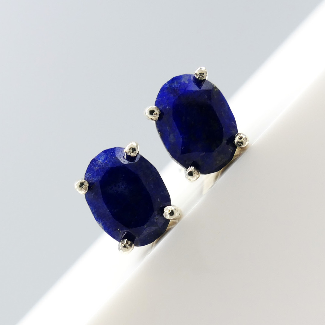 LAPIS LAZULI silver ear studs.
