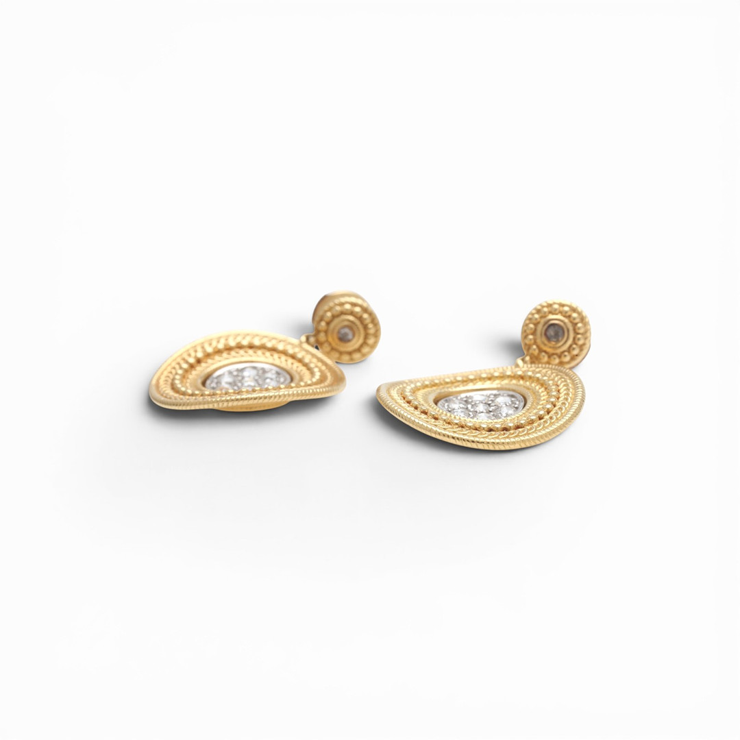 CARRERA Y CARRERA. "Ruedo" diamonds earrings.