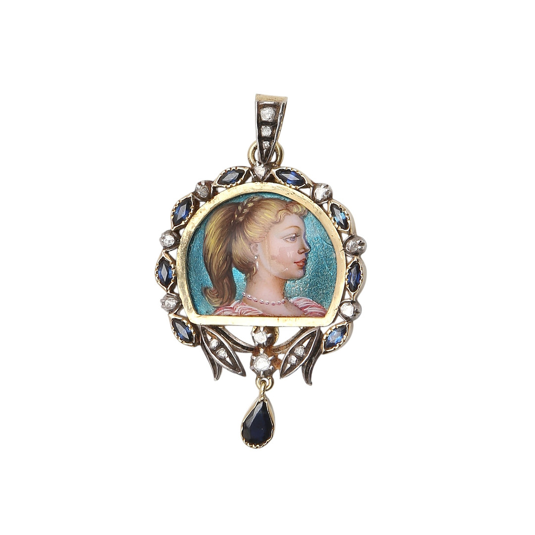 Historicist style pendant with a miniature.
