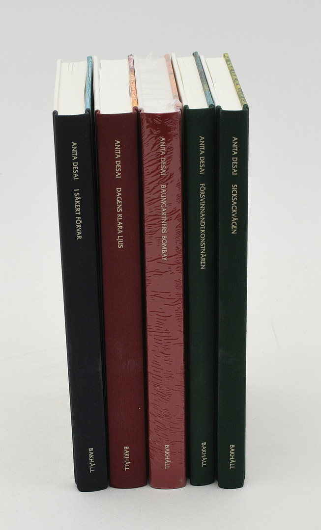 Böcker av Anita Desai. 5 volymer.