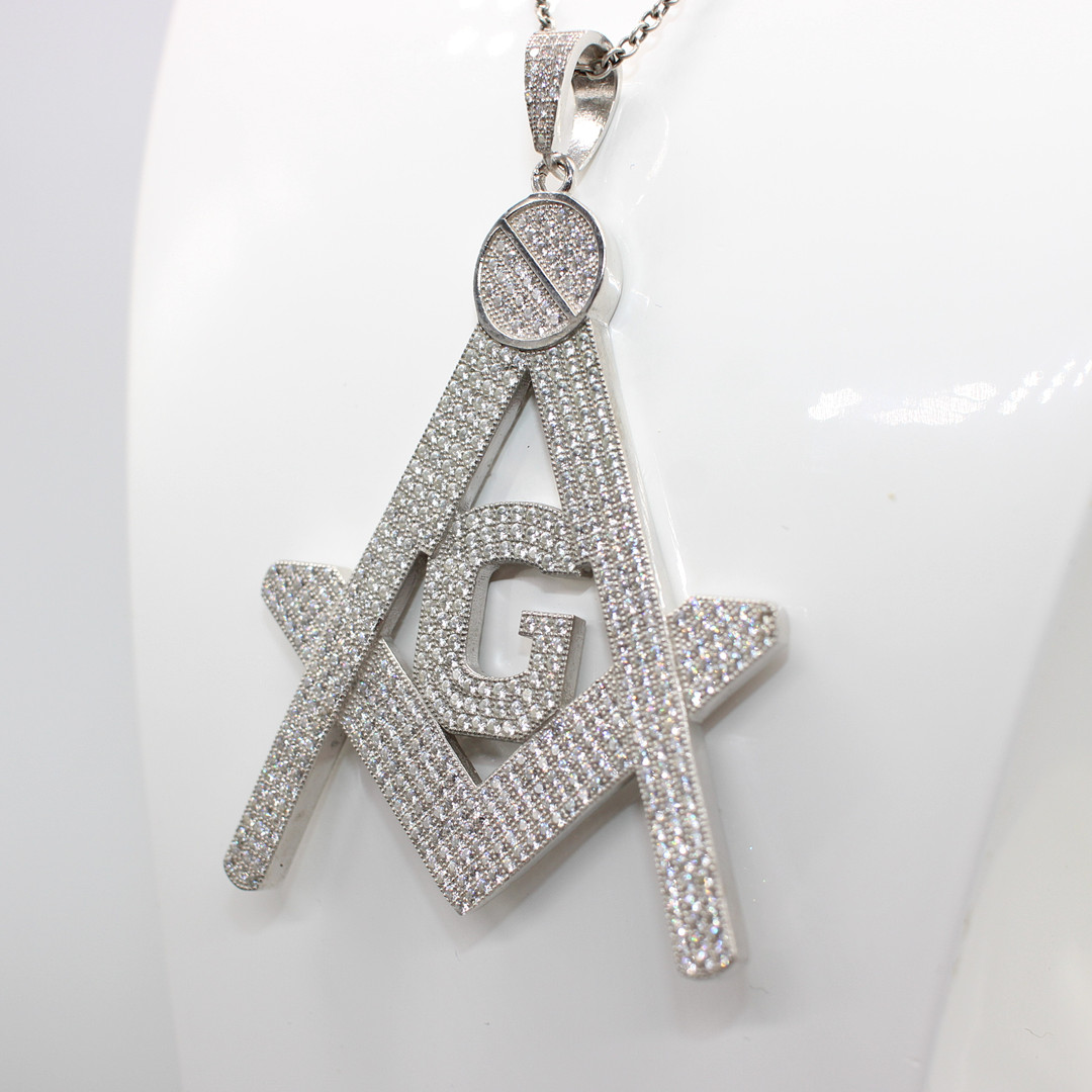 LARGE SILVER MASONIC NECKLACE.