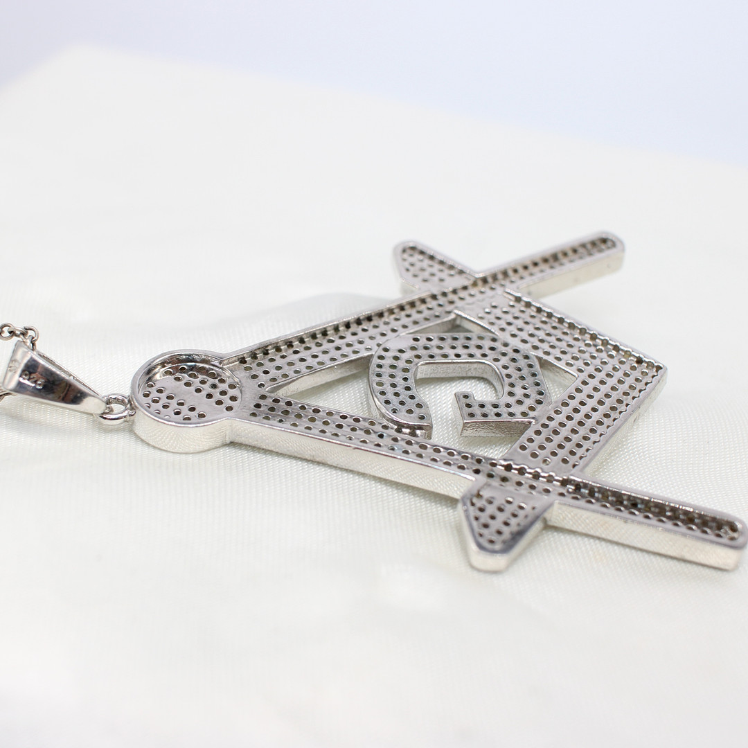 LARGE SILVER MASONIC NECKLACE.