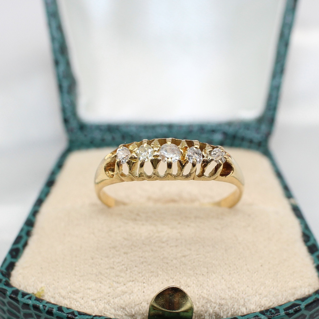 18K VICTORIAN OLD CUT DIAMOND RING.