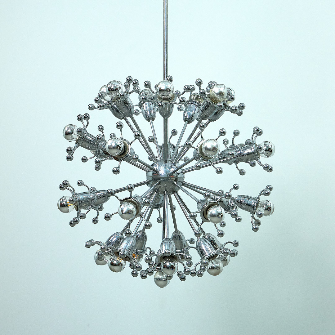 COSACK. zugeschrieben, XXL Sputnik-Hängelampe, Chrom, 1960er Jahre.