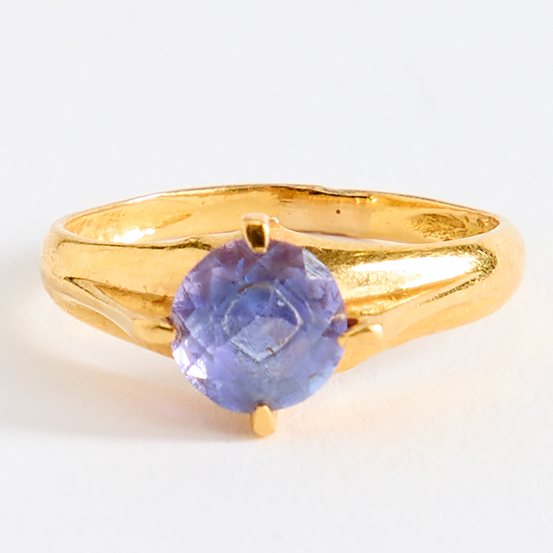 ENSTENSRING, guld 18K med tanzanit.