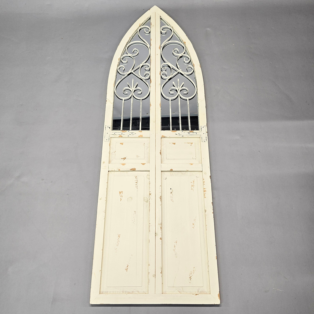 GOTHIC STYLE MIRROR.