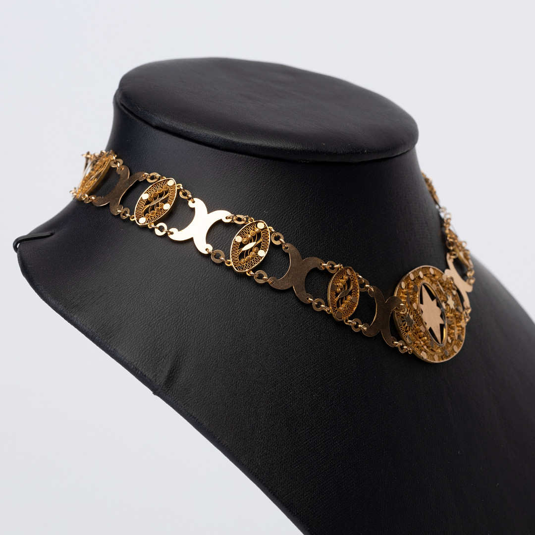 COLLIER, 18K guld med filigranarbete, lås stämplat Eric Wennblad (verksam 1803-1808/11), Stockholm, 1804.