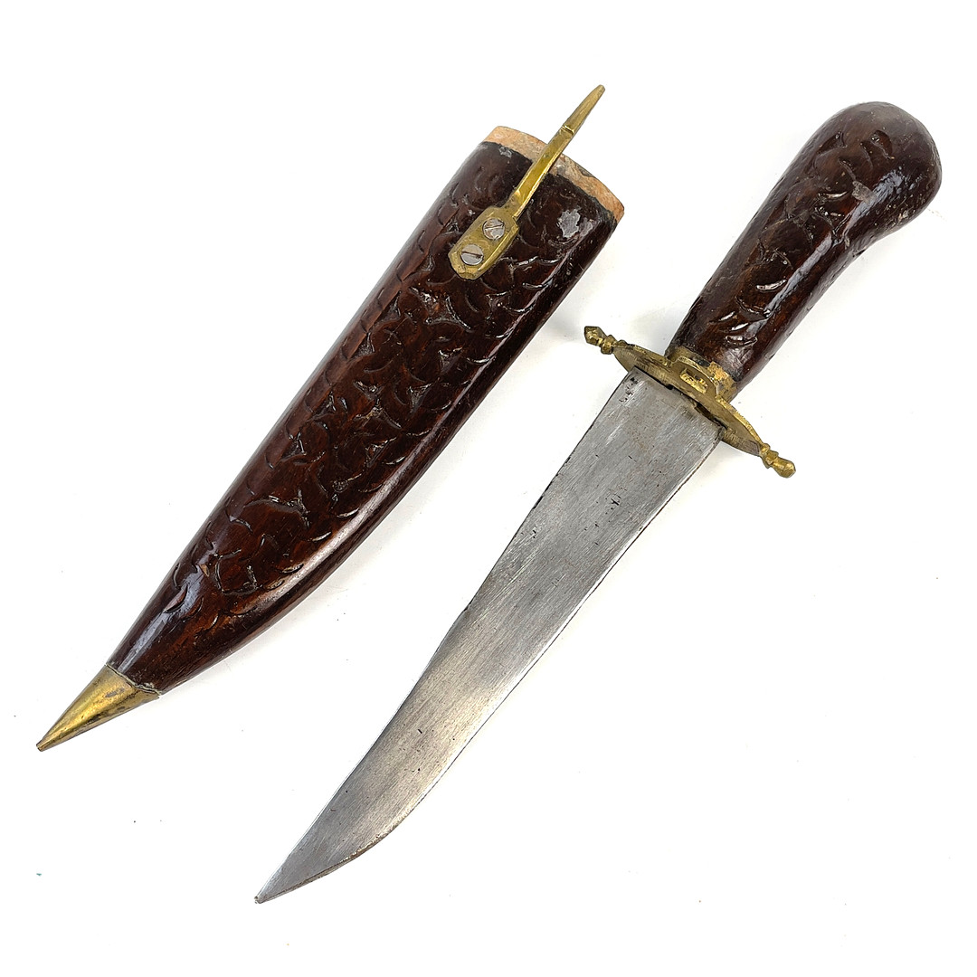 KNIV, med träbalja, 1900-talets första hälft, Indisk.
