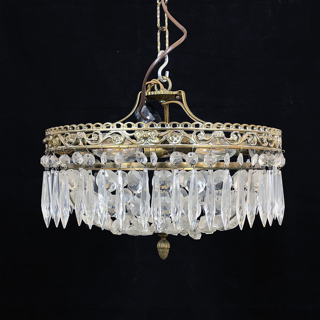 TAKPLAFOND, med prismor, mässing, 1900-tal.