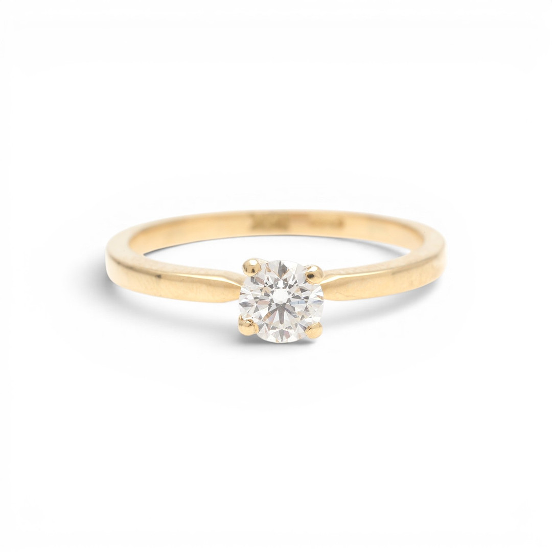 Solitaire ring with GIA certificate.