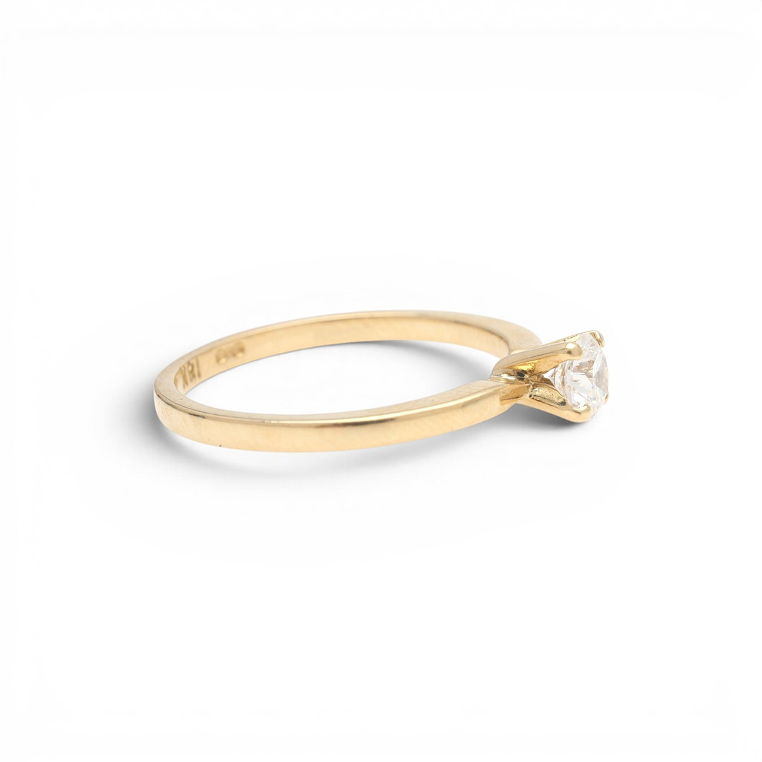 Solitaire ring with GIA certificate.