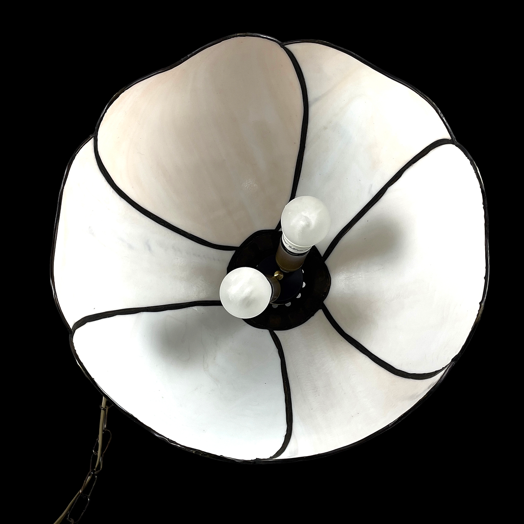 TAKLAMPA, Tiffanystil, glas och metall, 1900-tal.