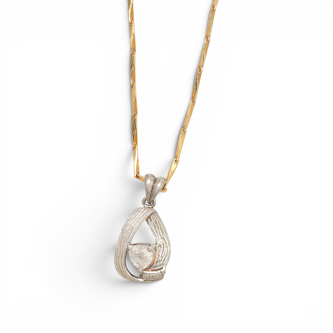 Colourless sapphire pendant.